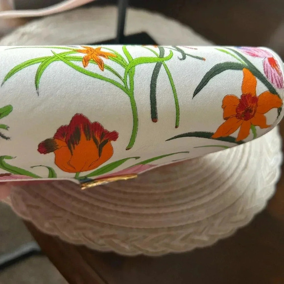 Rare authentic Gucci Red Lucite Boxy shoulder crossbody bag nwot - Picture 8 of 12